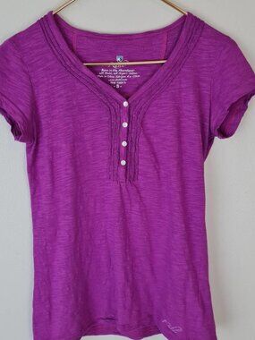 V-Neck Short Sleeve Tee Size S